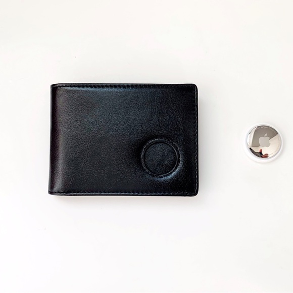 mobi.D (mobile digital) Smart AirTag Classic Leather Wallet - Picture 9 of 12